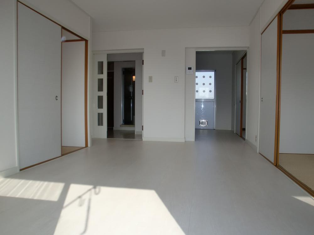 Living. All rooms renovation is settled you can immediately move because