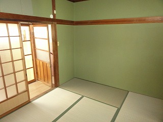 Living and room. It has become a soothing Japanese-style room. 