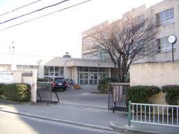 Primary school. KANAOKA up to elementary school (elementary school) 648m