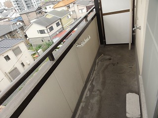 Balcony. Sunny balcony ^^ (southeast)