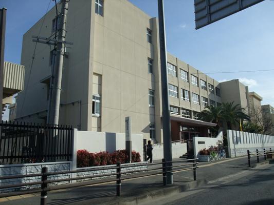 Junior high school. 160m to Sakai City Nagao Junior High School