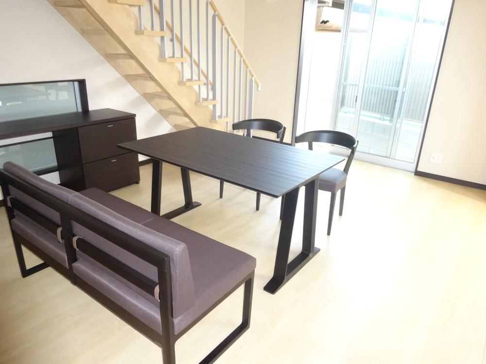 Living. Luxury table, Chair The room is very bright