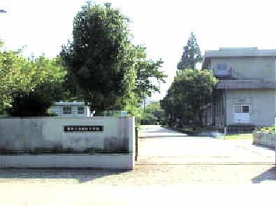 Junior high school. Sakaishiritsu Kanaokakita until junior high school 401m