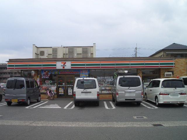 Convenience store. Seven-Eleven Sakai Kitahanada the town 282m up to 4 Chomise