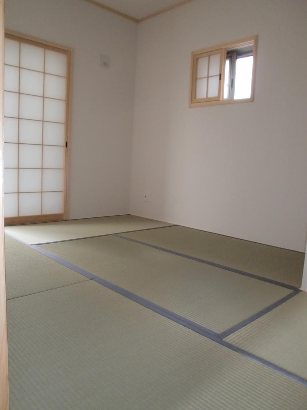 Non-living room. Calm is a Japanese-style room.