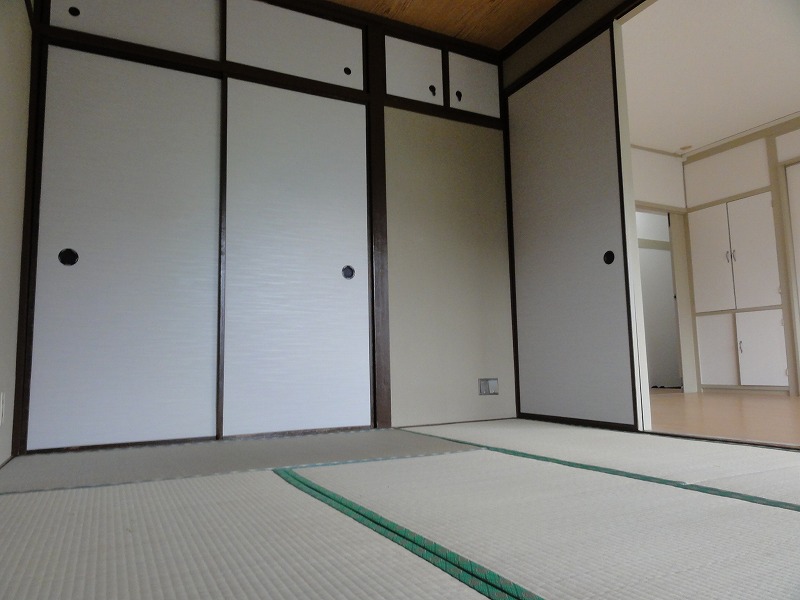 Other room space. Tatami is also beautiful by ^^