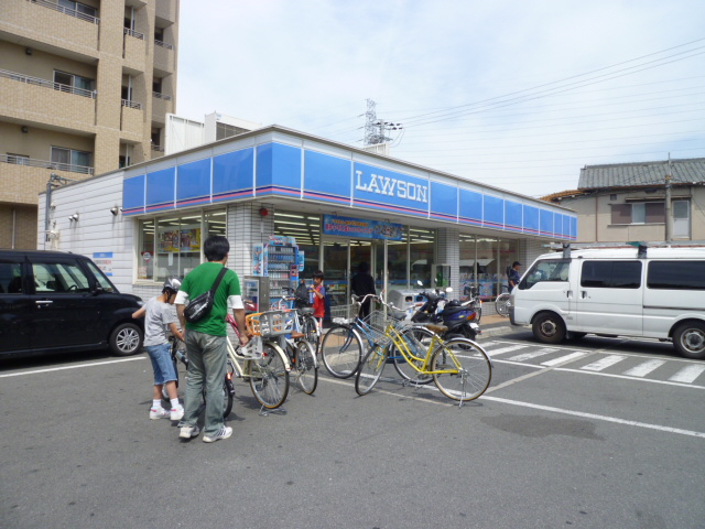 Convenience store. 486m until Lawson Sakai Mozuakahata the town store (convenience store)