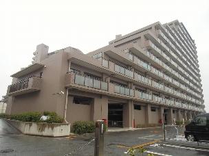 Local appearance photo. It is a large-scale condominium property. Management is in good very.