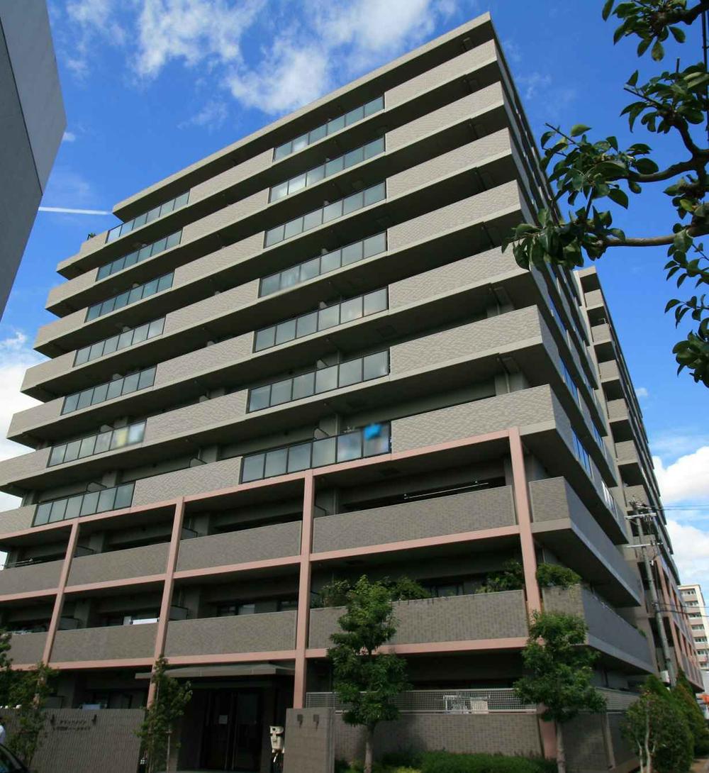 Local appearance photo. It is conveniently located apartment of a 2-minute walk station 2way access is possible and convenient of Hanwa Line and the Nankai Koya Line