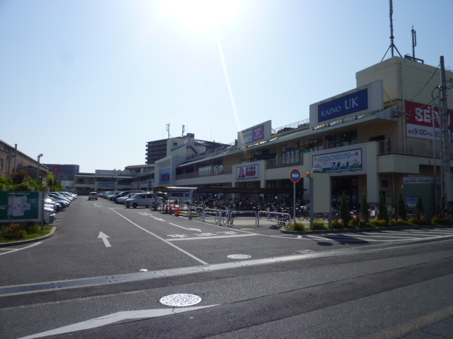 Supermarket. Seiyu Uenoshiba store up to (super) 496m