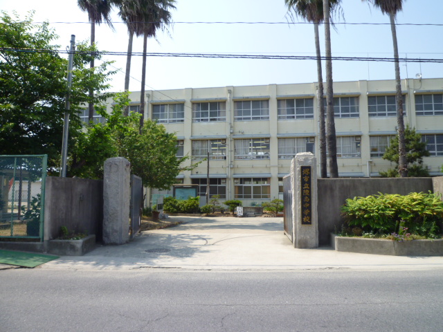 Junior high school. Sakaishiritsu Ryonan 819m up to junior high school (junior high school)