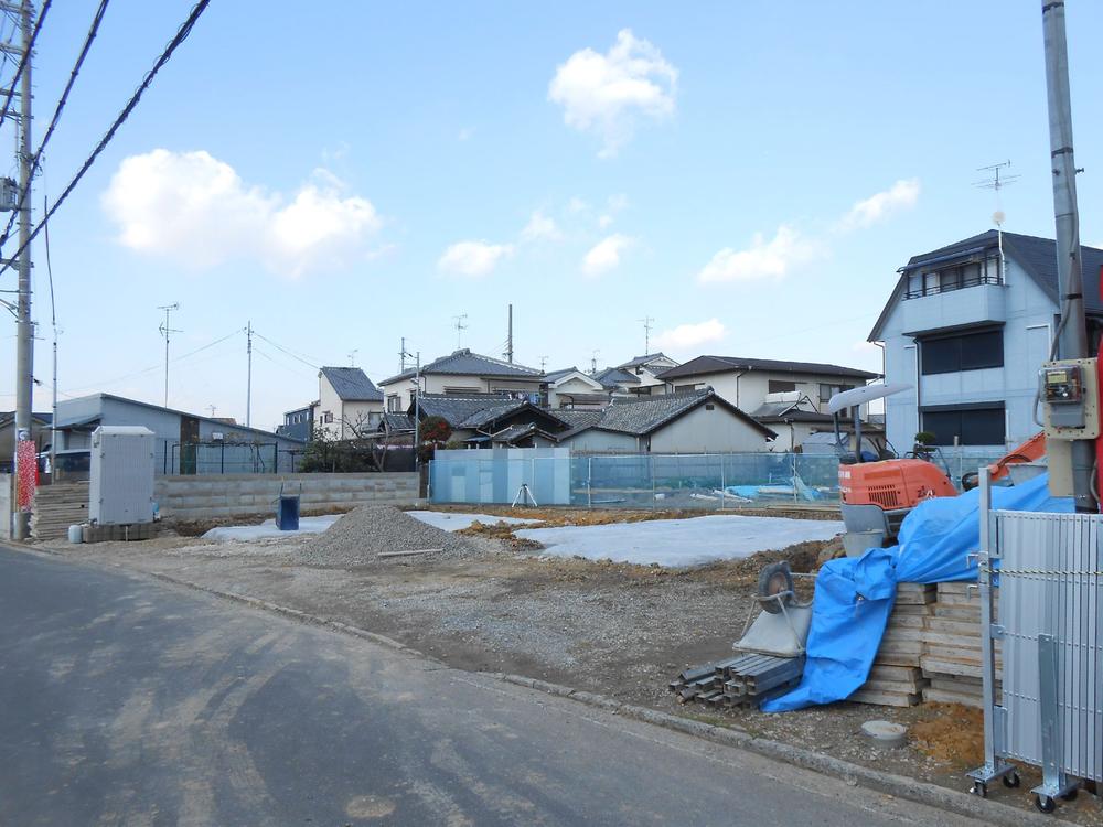 Local appearance photo. It is a quiet residential area