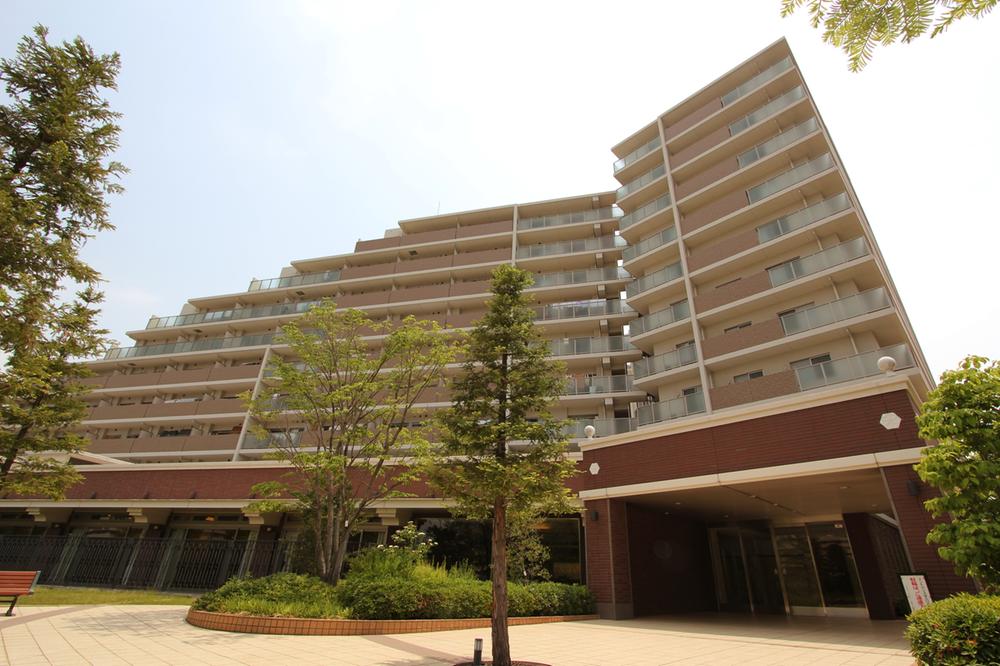 Local appearance photo. It will be on the ninth floor part of the 15-storey apartment of 24-hour manned management.