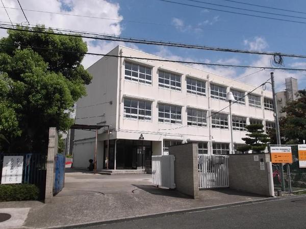 Primary school. 758m until the Sakai Municipal Miharadai Elementary School