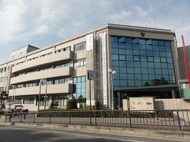 Government office. Sakai City South ward office until the (government office) 542m