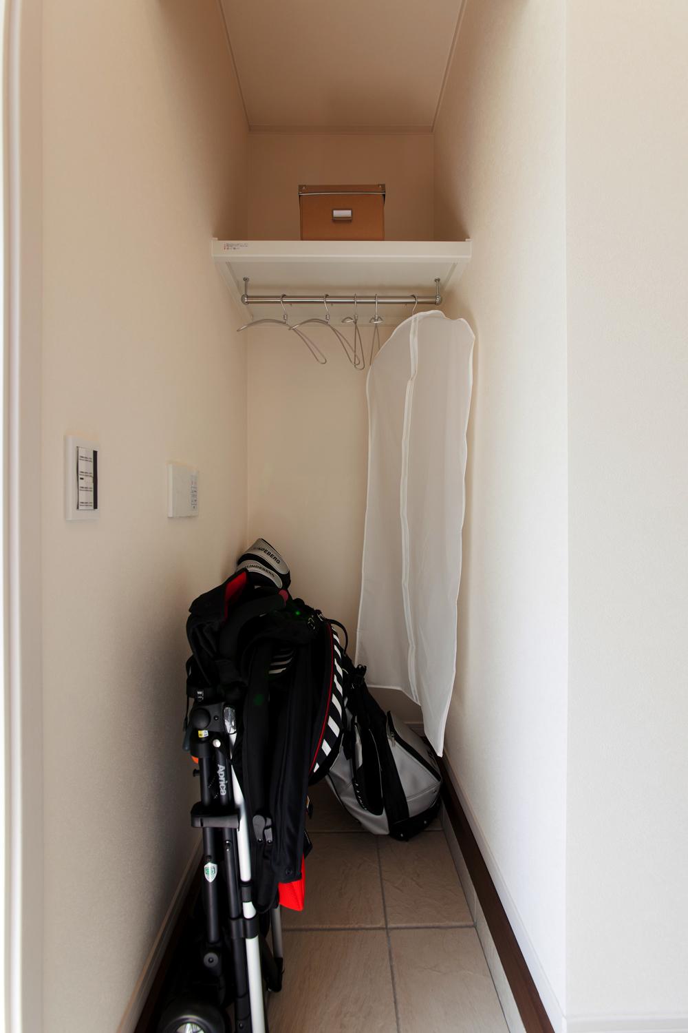 Receipt. There and convenient dirt floor storage. You can without stress stored at the time of returning home, such as strollers and golf bag.