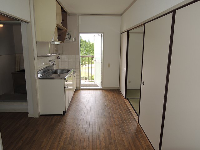 Living and room