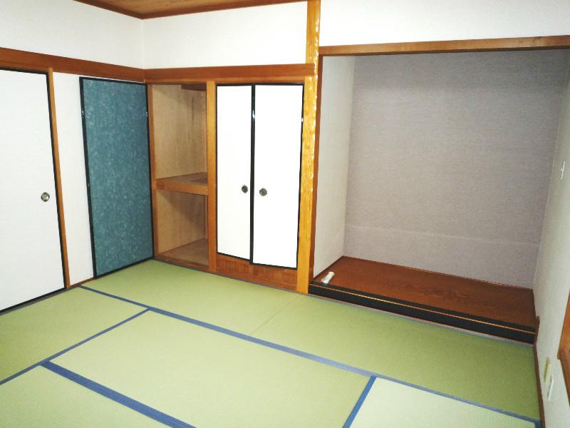 Non-living room. Japanese style room