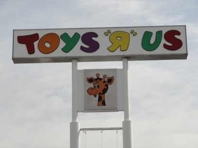 Shopping centre. Toys R Us Babies R Us Senboku to New Town store (shopping center) 946m
