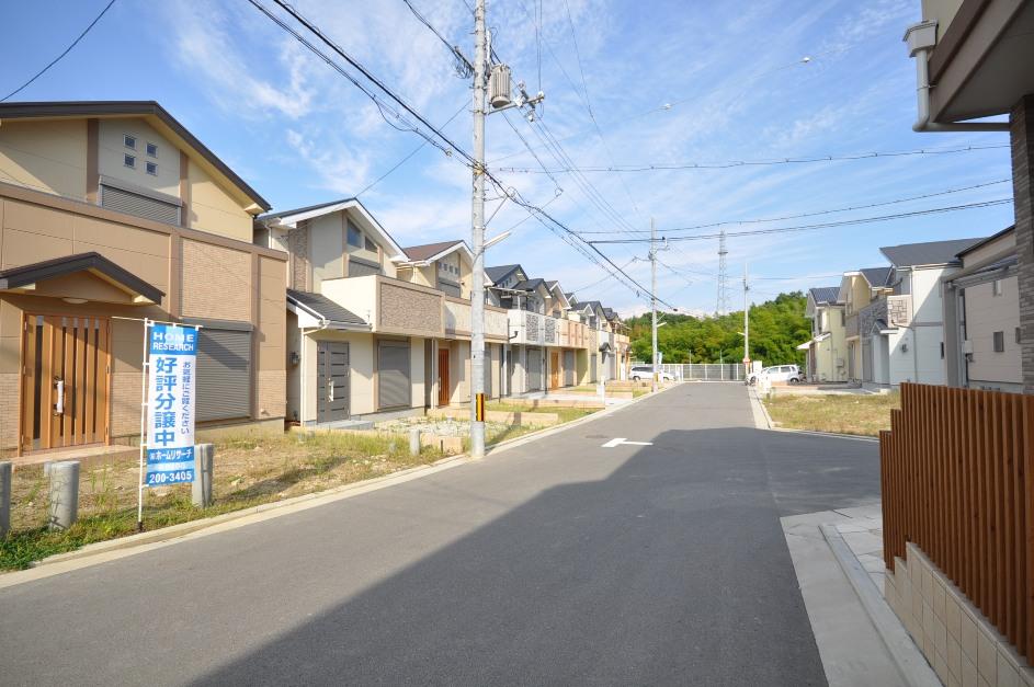 Local appearance photo. Local streets of the road width 6.7m