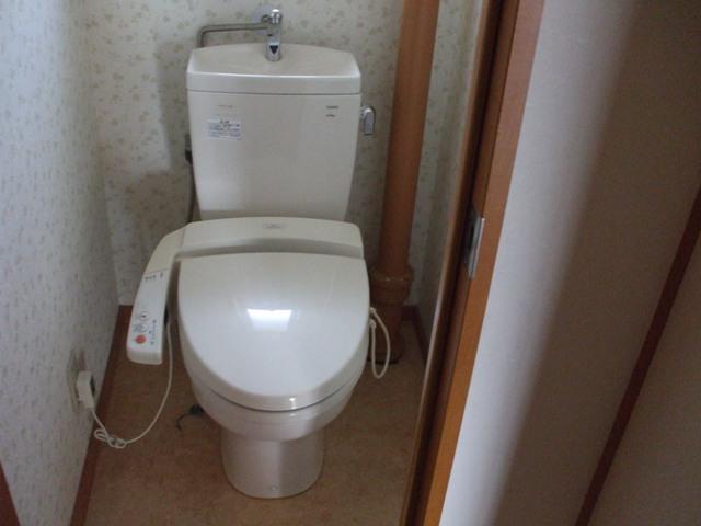 Toilet