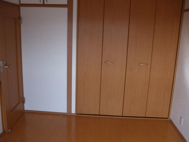 Receipt. Western-style closet