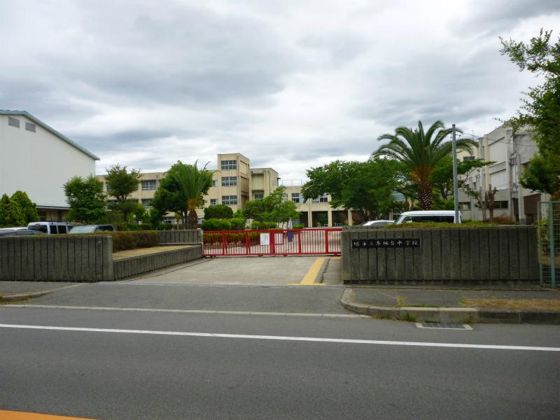 Junior high school. Sakaishiritsu Akasakadai until junior high school 1456m