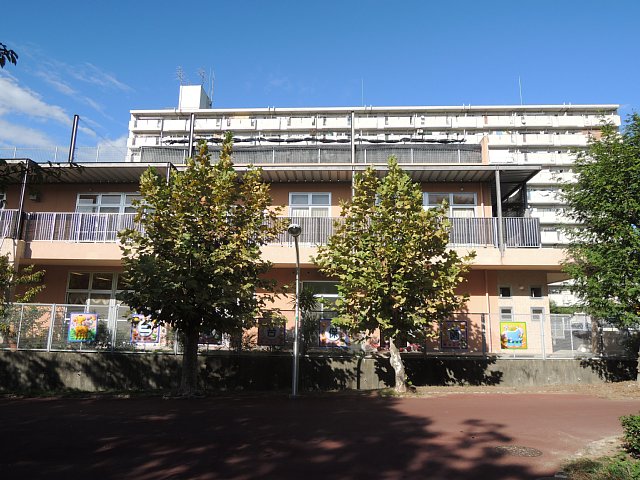 kindergarten ・ Nursery. Miharadai nursery school (kindergarten ・ 347m to the nursery)