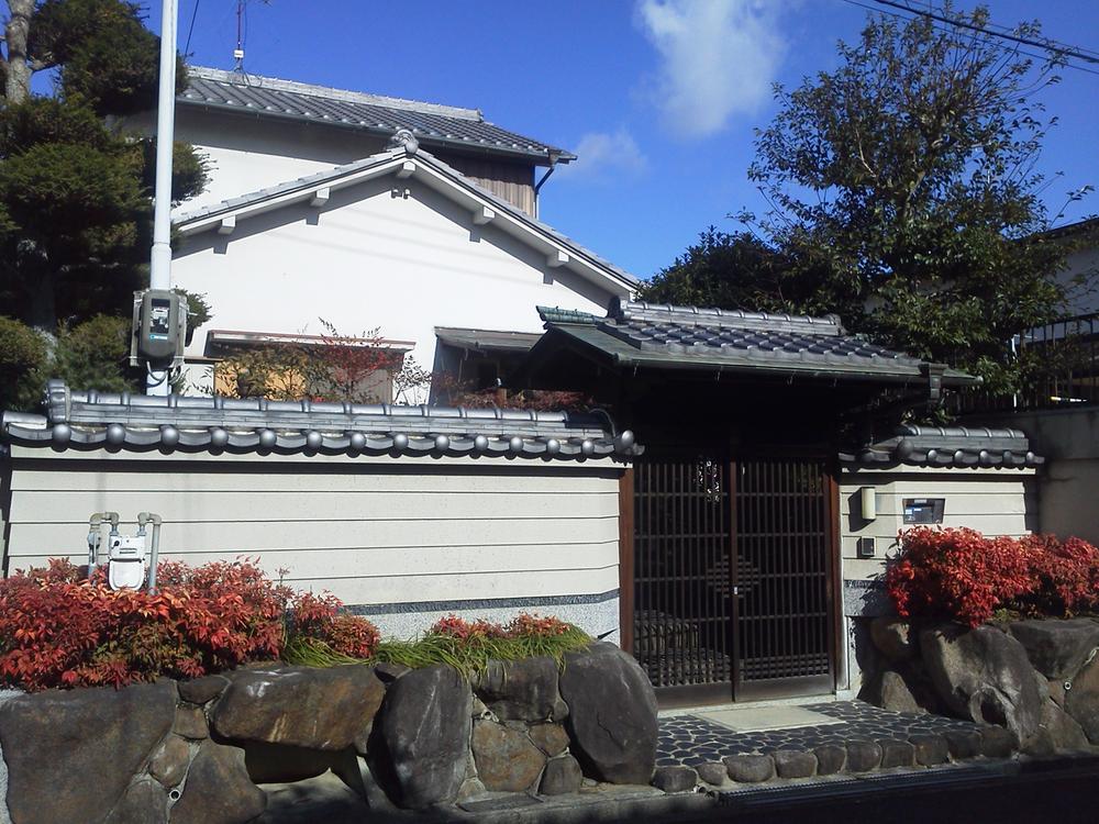 Local appearance photo. It is a house of luxury Mongamae ☆