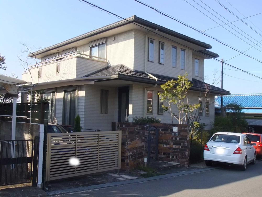 Local appearance photo. Local (12 May 2013) Shooting, It is a 2-family house of Beruhausu to Asahi Kasei