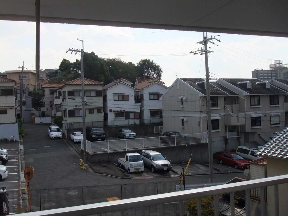 View photos from the dwelling unit. View from the site (October 2013) Shooting, Is the view from the living room.