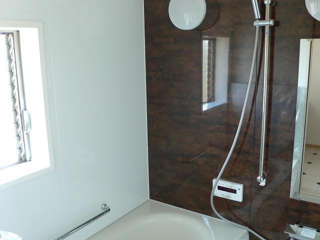 Same specifications photo (bathroom). Panasonic Kokochino B class Bathtub as well as, The floor is also a heat insulating material adoption, Do not miss the heat from anywhere in the bathroom. Play a role in energy conservation! ! ● floor insulation specification ● warm tub ● swish swish and clean water outlet ● beautiful followed "Sugopika material"
