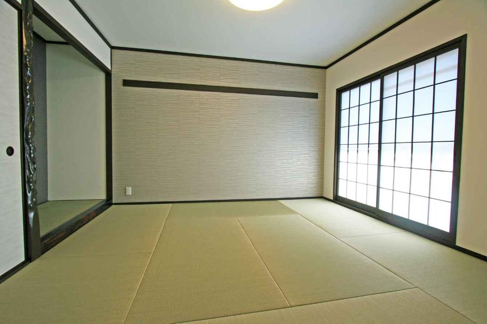 Non-living room. This is an 8-quires of Japanese-style room is wide