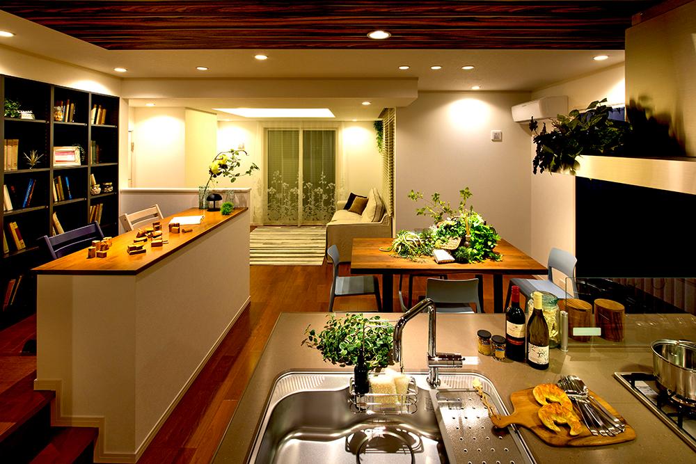 Same specifications photos (living). Dining of housing, And space design that captures the family of nuclear. you have to, We offer a surprising gimmick.