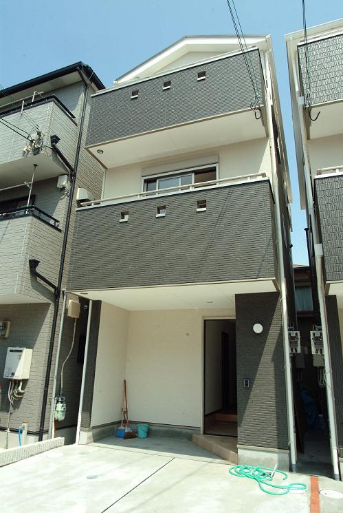 Local appearance photo. Same specifications