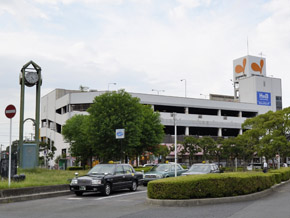 Supermarket. Gourmet City deep Ekimae