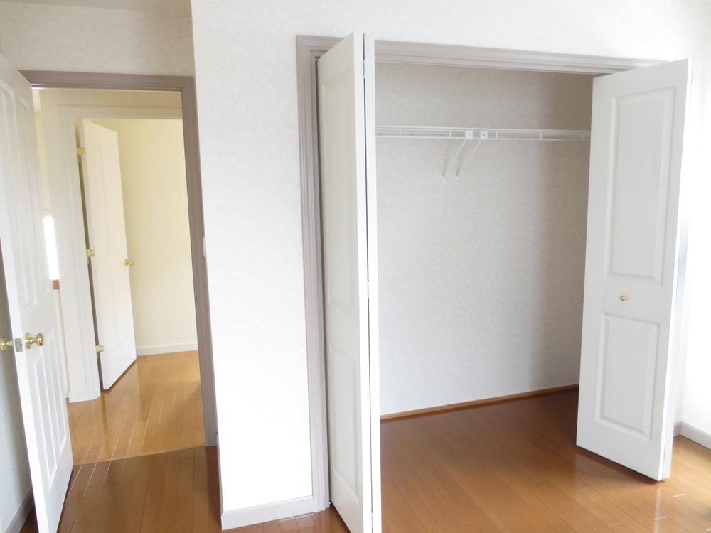 Receipt. It is a large storage of Western-style ☆