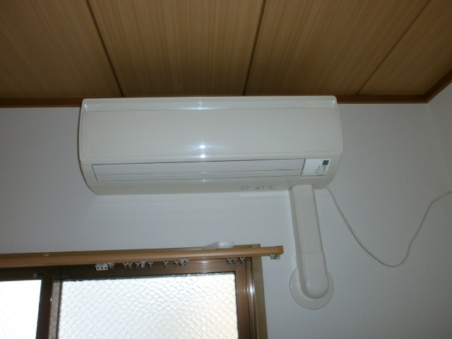 Other Equipment. Air-conditioned Japanese-style