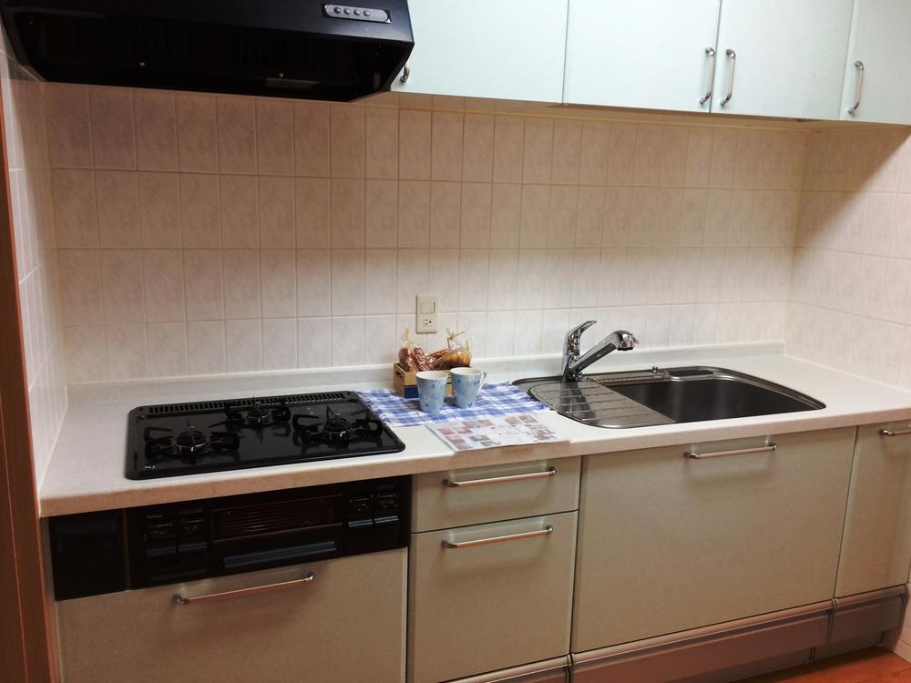 Kitchen. All water around also inspection ・ Since the cleaning is settled You can use it comfortably.