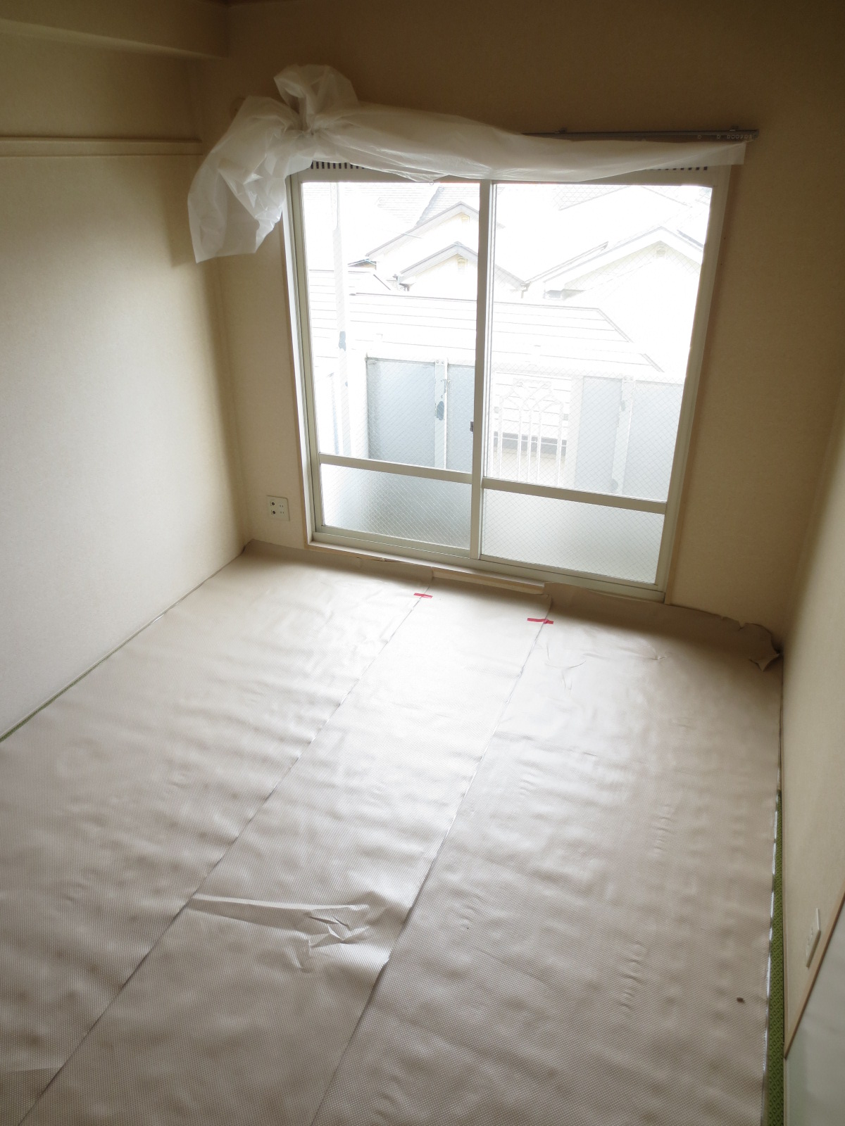 Living and room. Spacious Japanese-style room