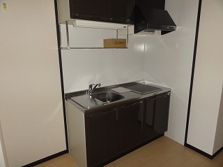 Kitchen. It is with a two-necked IH cooking heater system Kitchen. 