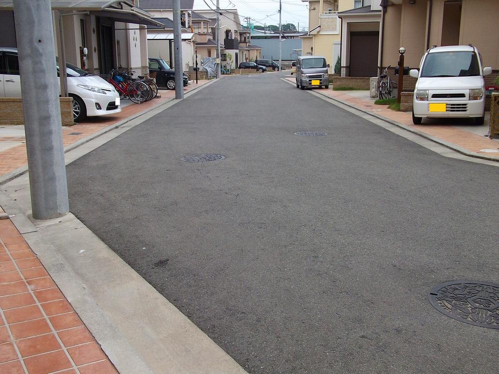 Local photos, including front road. Local (July 2013) Shooting