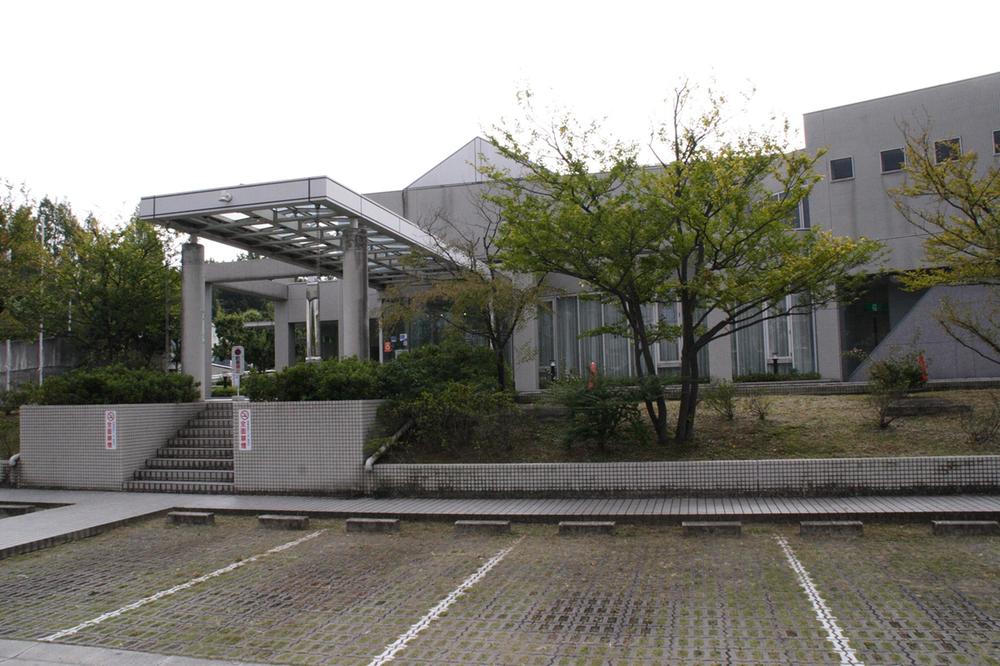 Hospital. 1840m to Sakai Senboku Emergency Treatment Center