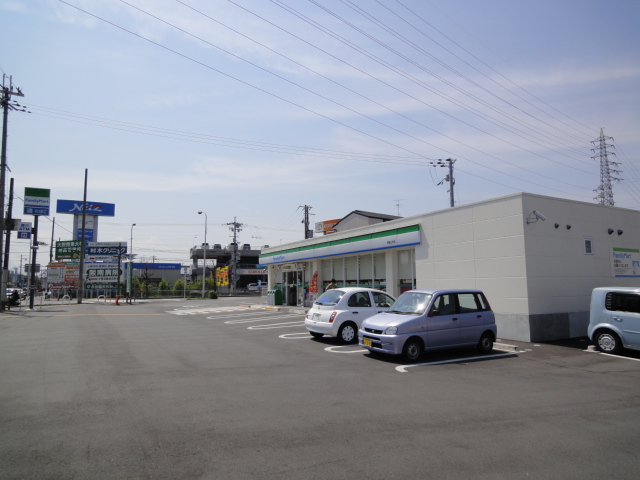 Convenience store. FamilyMart Sakai Horikami the town store (convenience store) to 158m