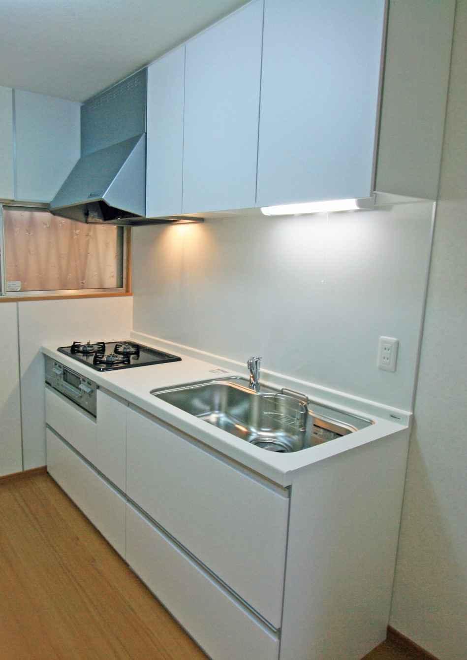 Kitchen. Customer's point of view is also a separate kitchen which is not worried. 