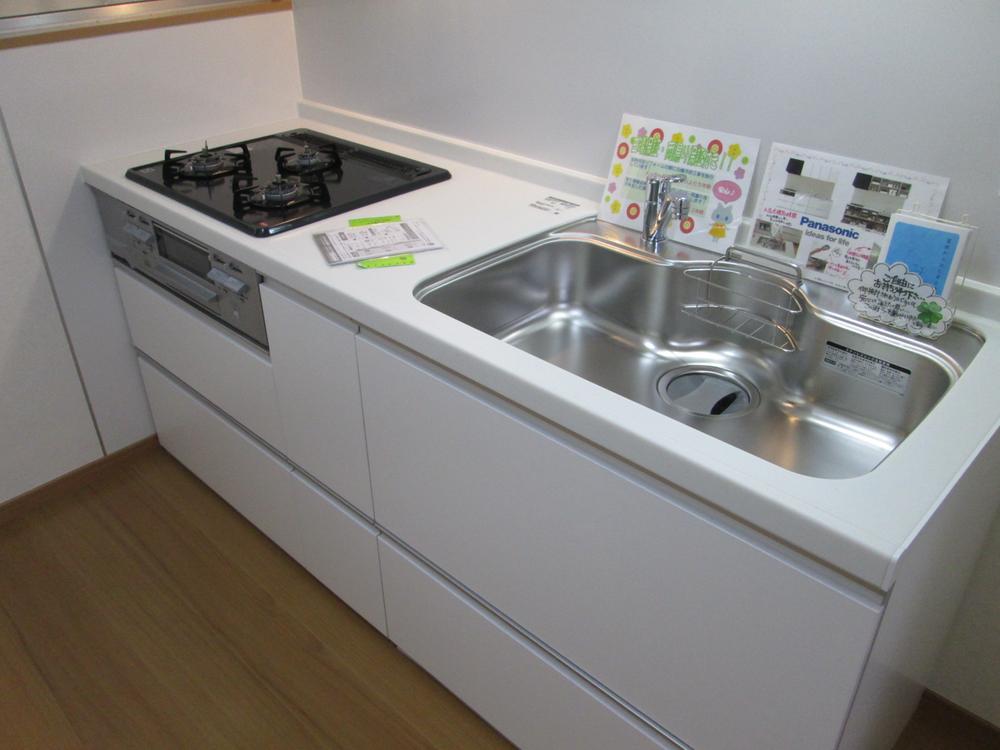 Kitchen. Water around also new replacement ・ Rest assured that inspection is settled ・ The hotel's guests can enjoy. 