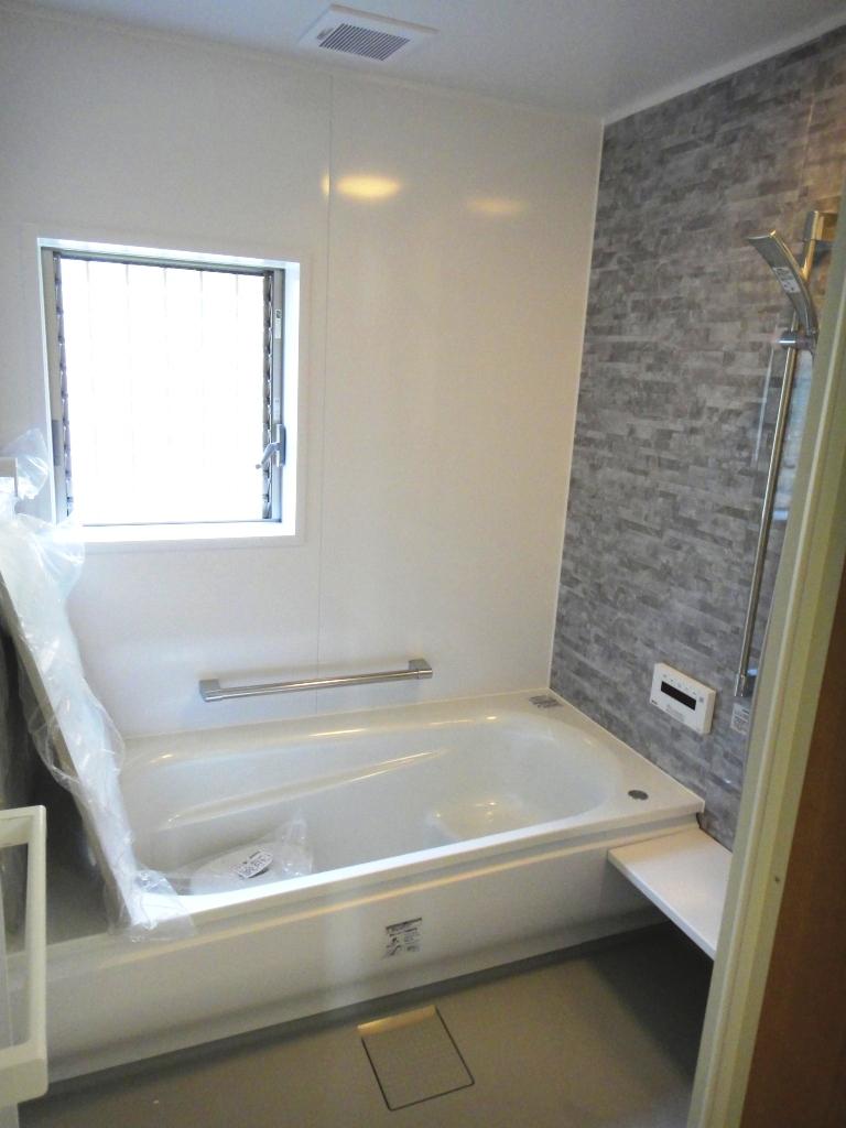 Bathroom. Indoor (September 2013) Shooting