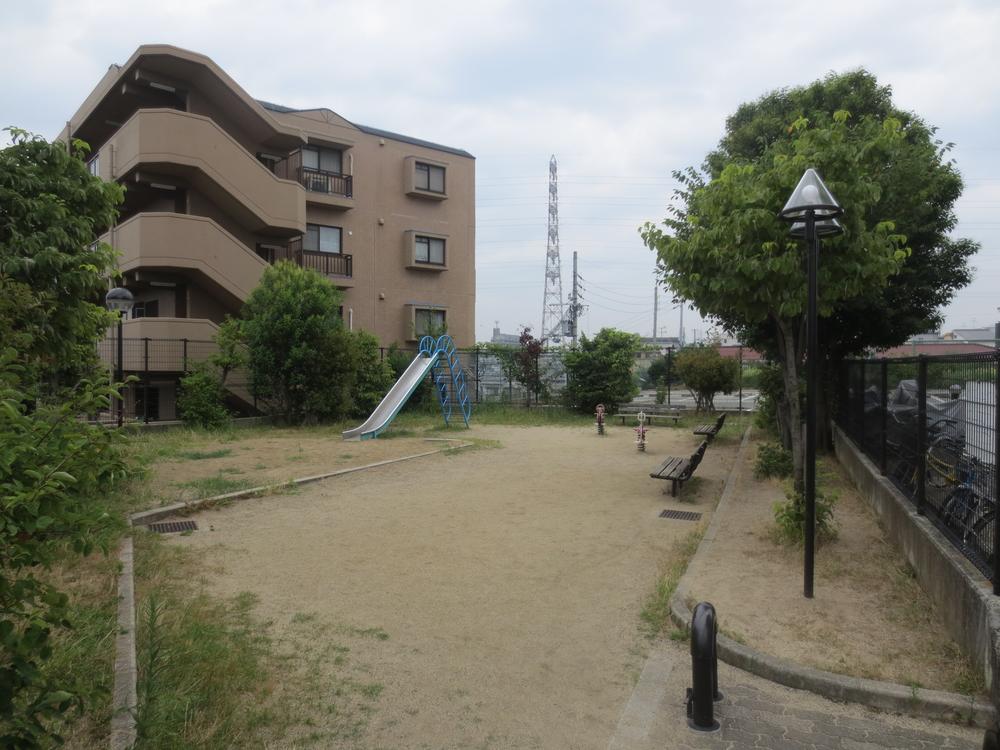 Other. Mansion on-site park