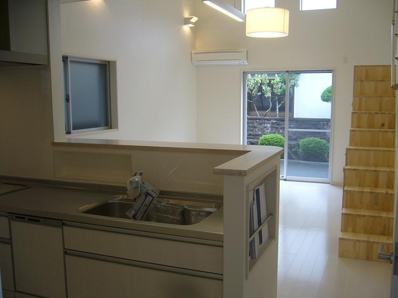 Living. Same specifications