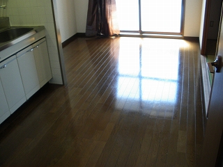 Living and room. LDK (flooring)